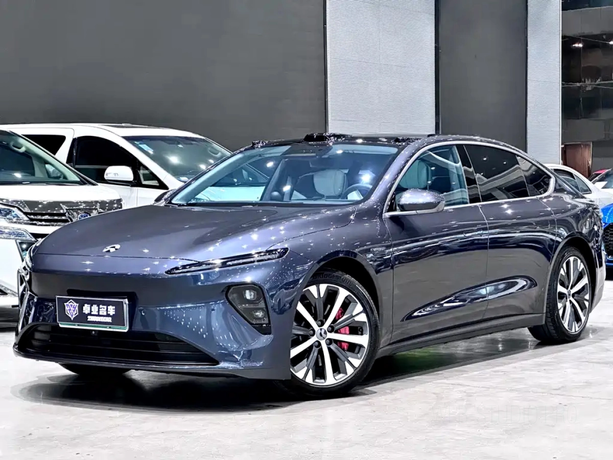 NIO ET7  2024