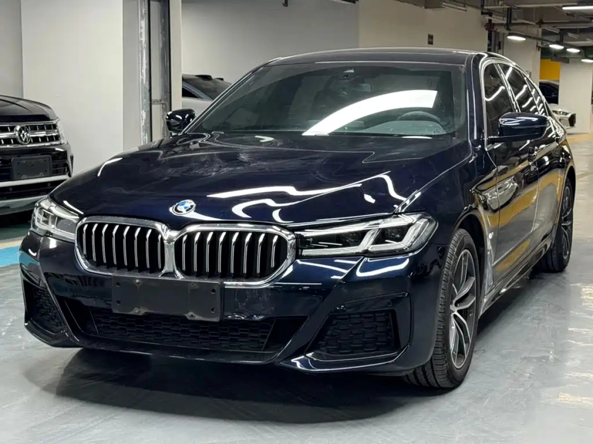 BMW 5 SERIES  2022