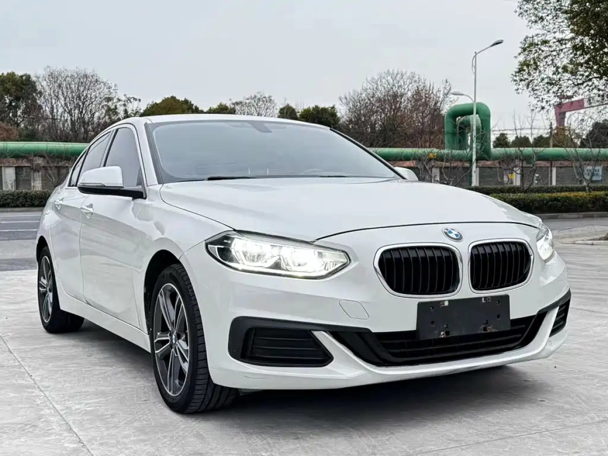 BMW 1-SERIES  2020