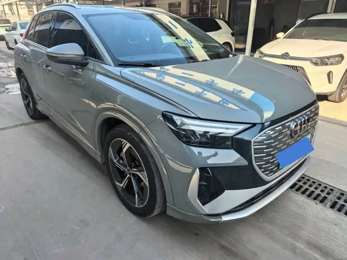 AUDI Q4 E-TRON  2022