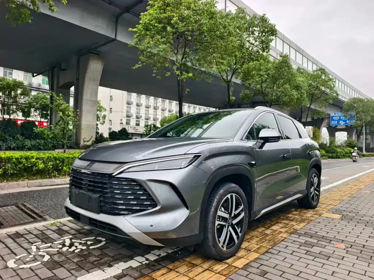 BYD SONG L DM-I  2025