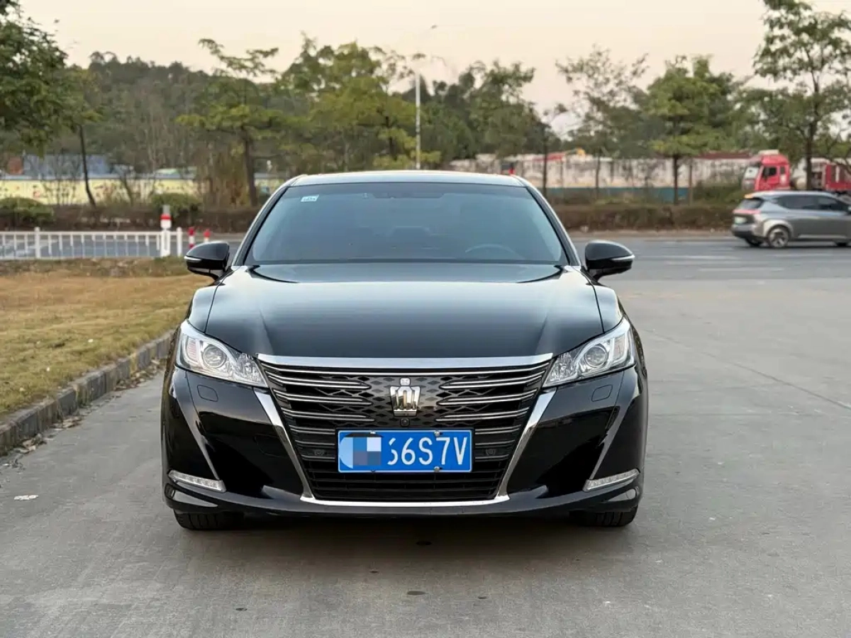 TOYOTA CROWN  2019