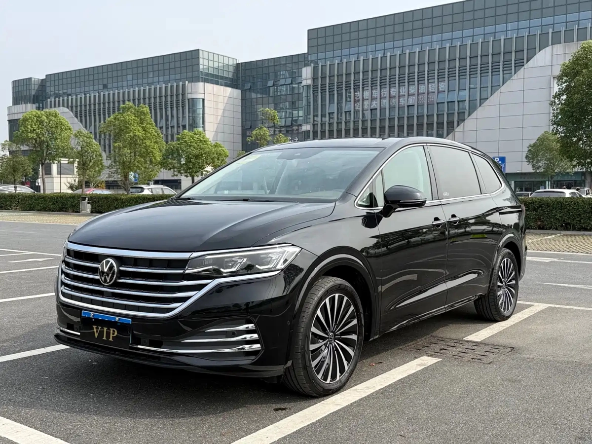 VOLKSWAGEN VILORAN  2024