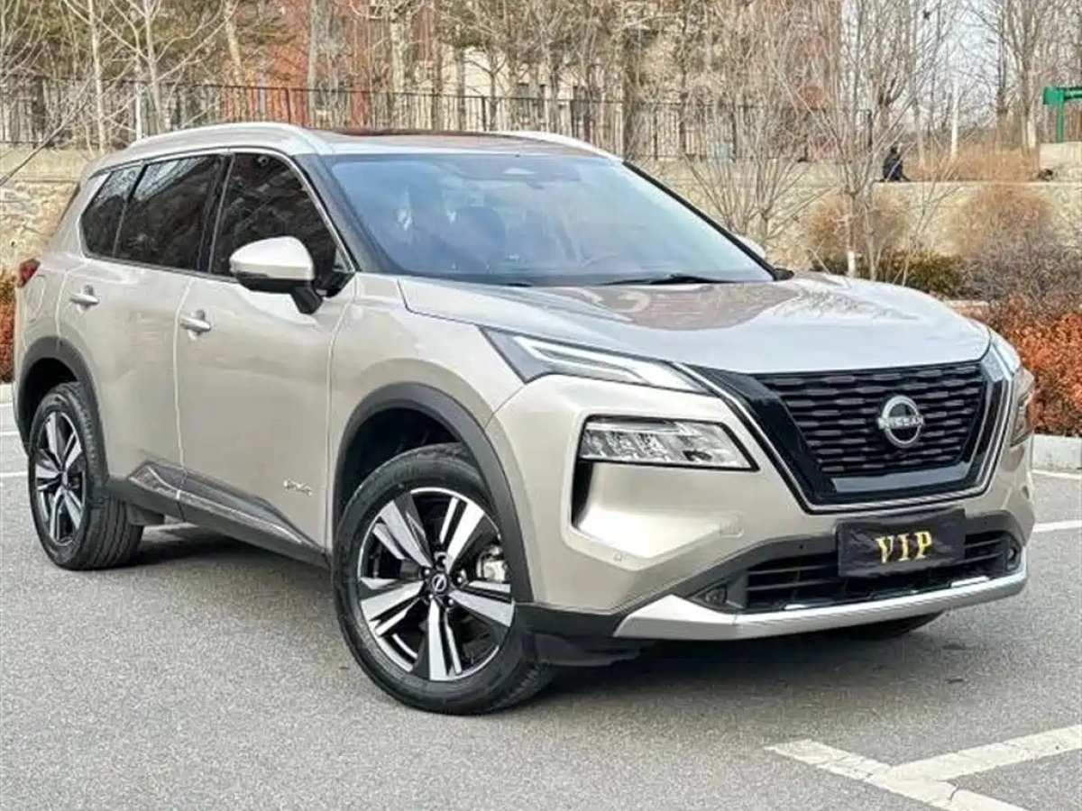 NISSAN X-TRAIL