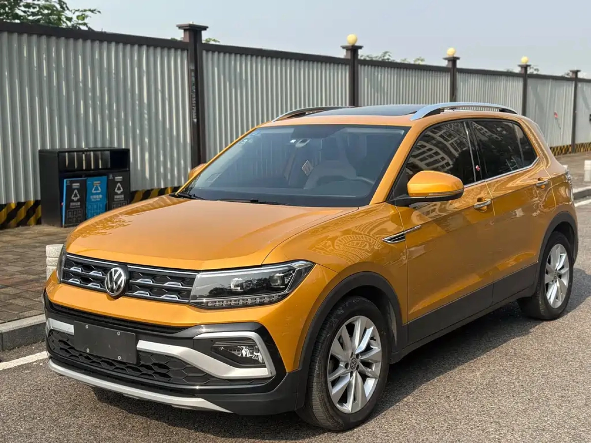 VOLKSWAGEN T-CROSS