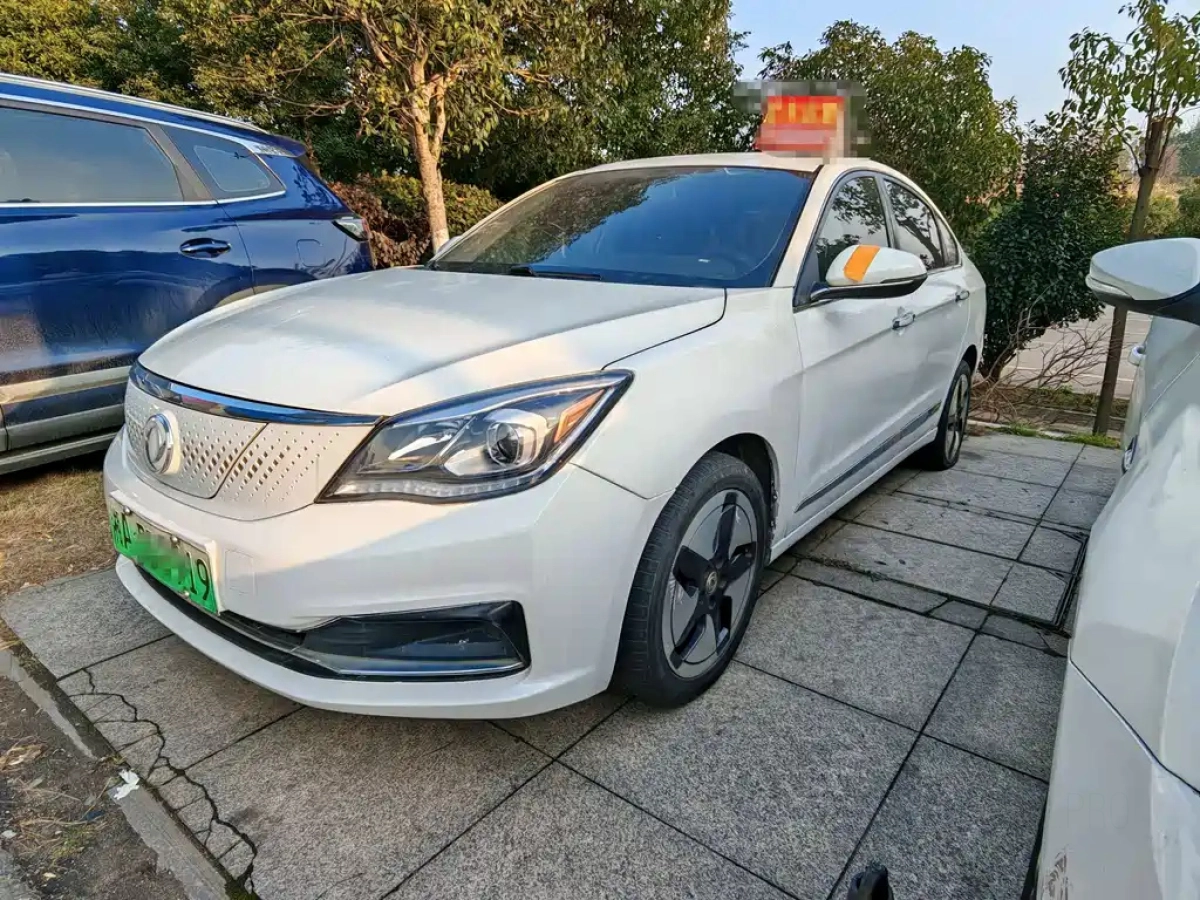 DONGFENG AEOLUS E70  2020