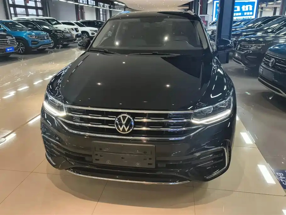 VOLKSWAGEN TIGUAN X