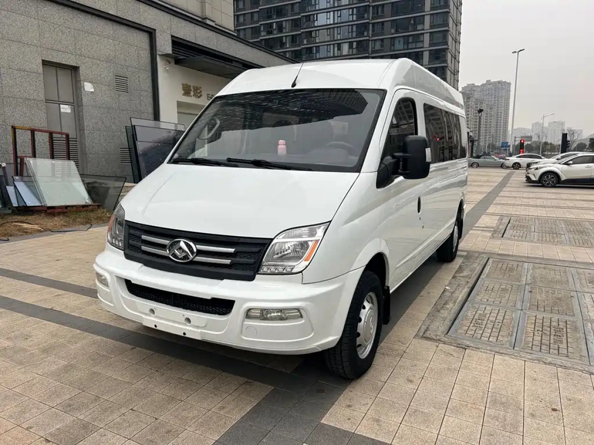 SAIC MAXUS XINTU V80  2022