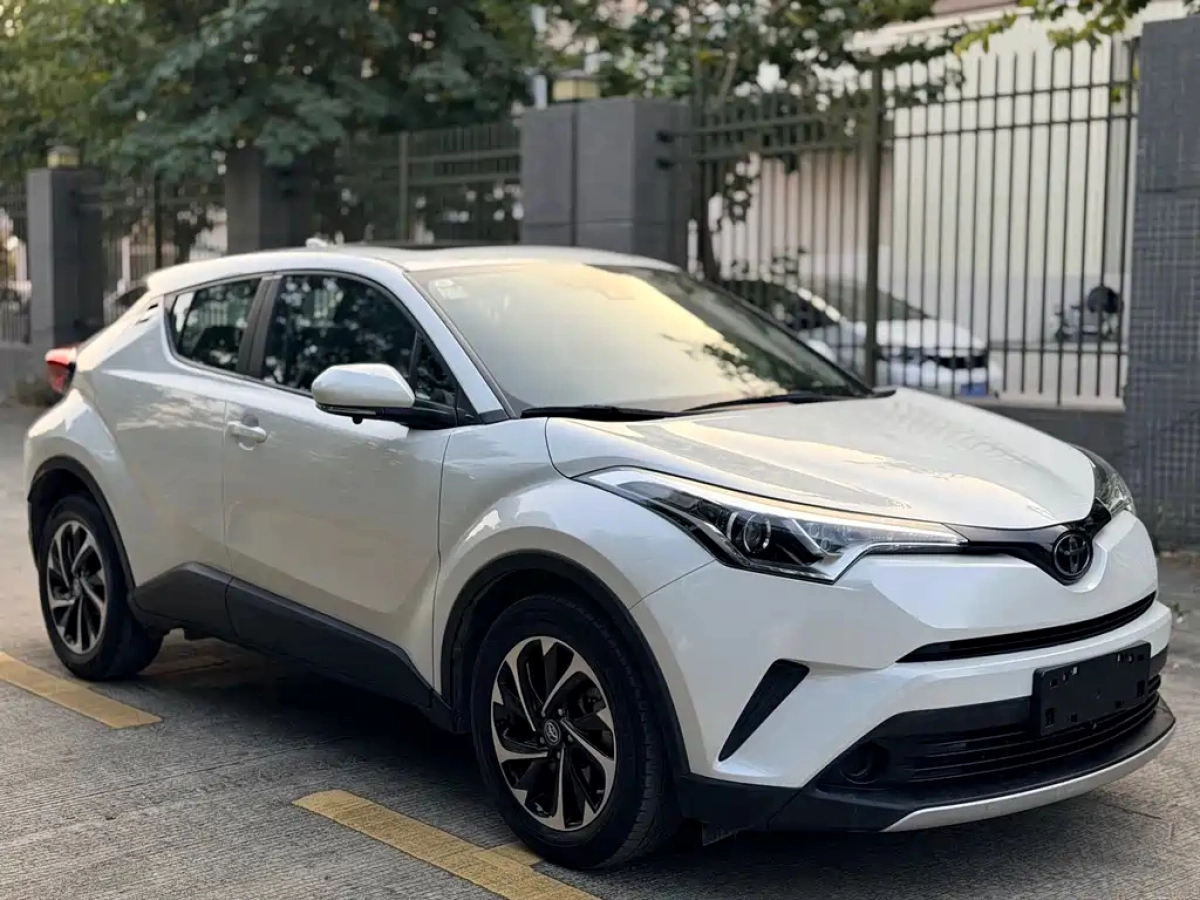 TOYOTA IZOA  2021
