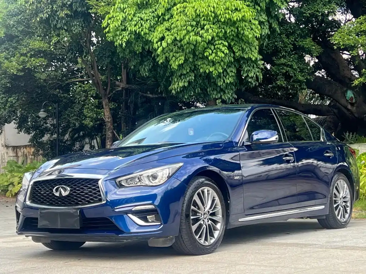 INFINITI Q50L