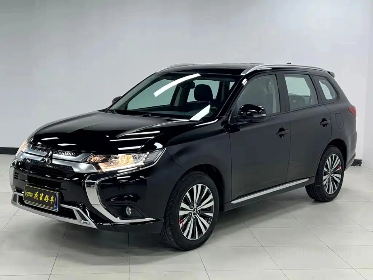 MITSUBISHI OUTLANDER  2023