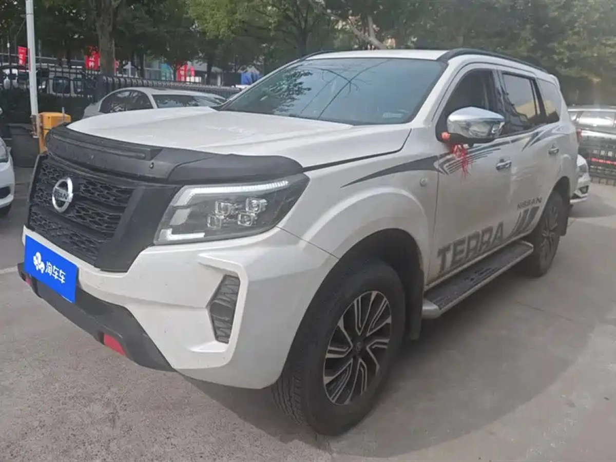 NISSAN TERRA  2022