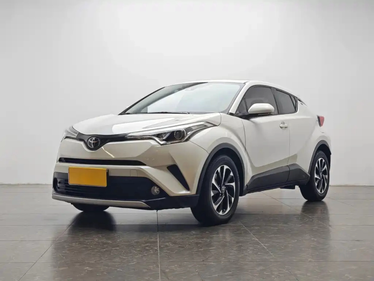 TOYOTA IZOA  2019