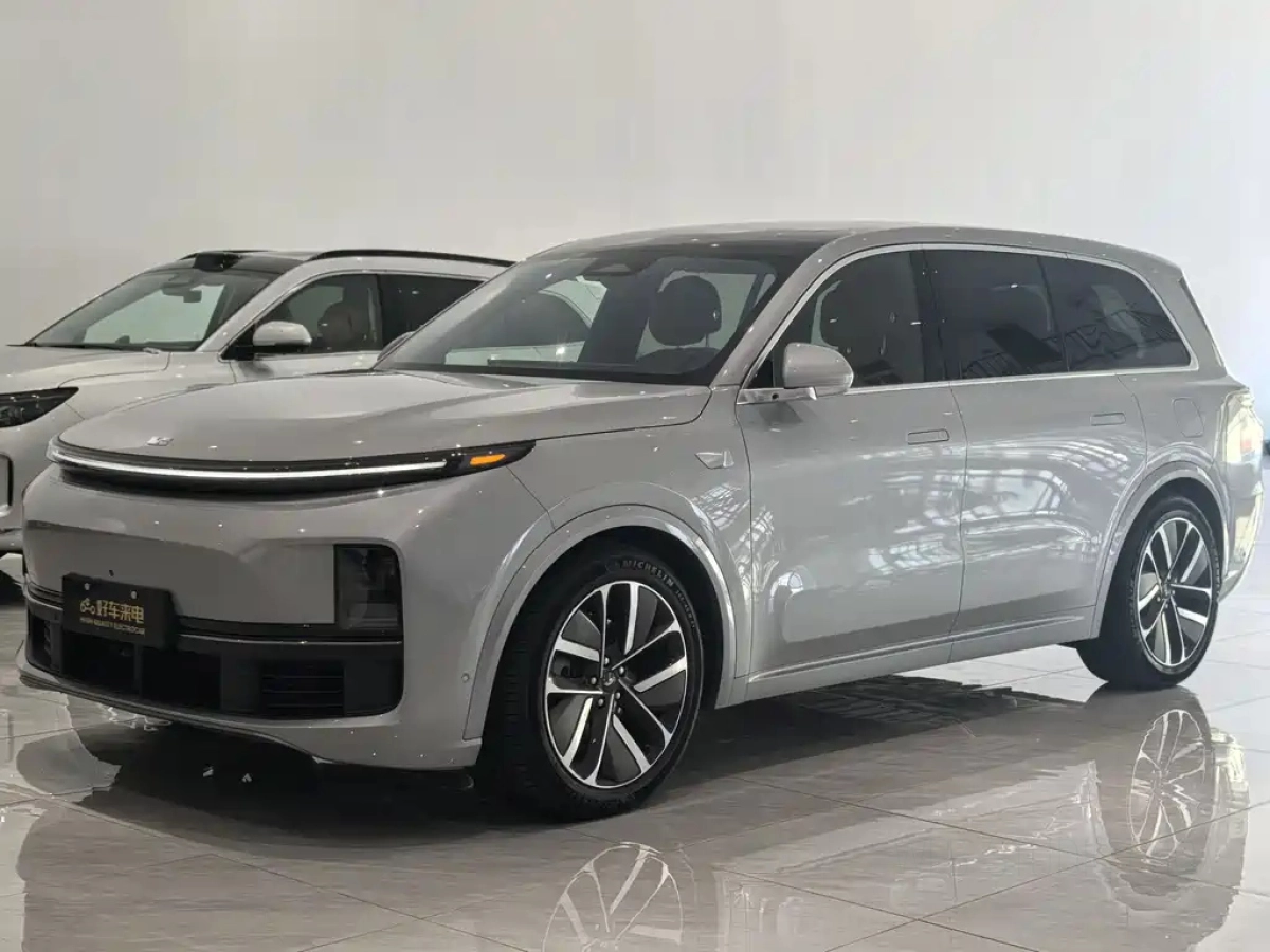 LI AUTO L9  2024
