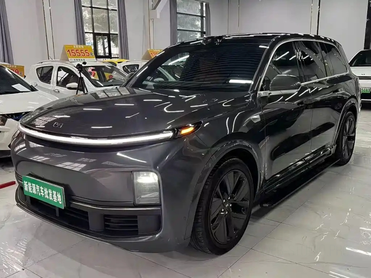 LI AUTO L9  2024