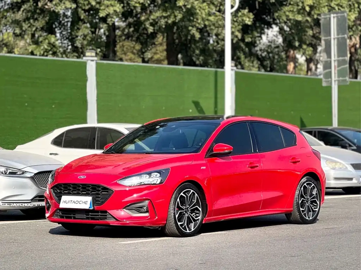 FORD FOCUS  2019
