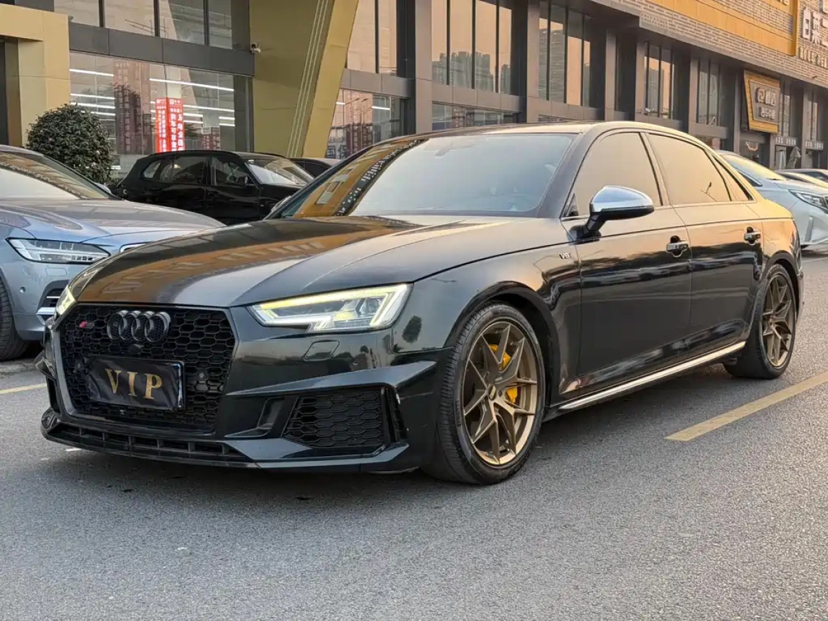 AUDI A4L  2019
