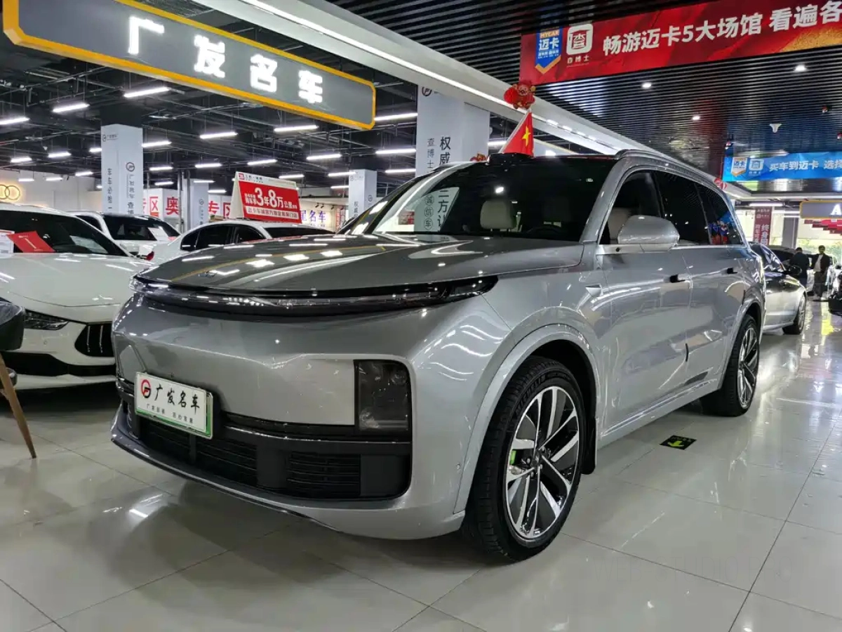 LI AUTO L9  2023