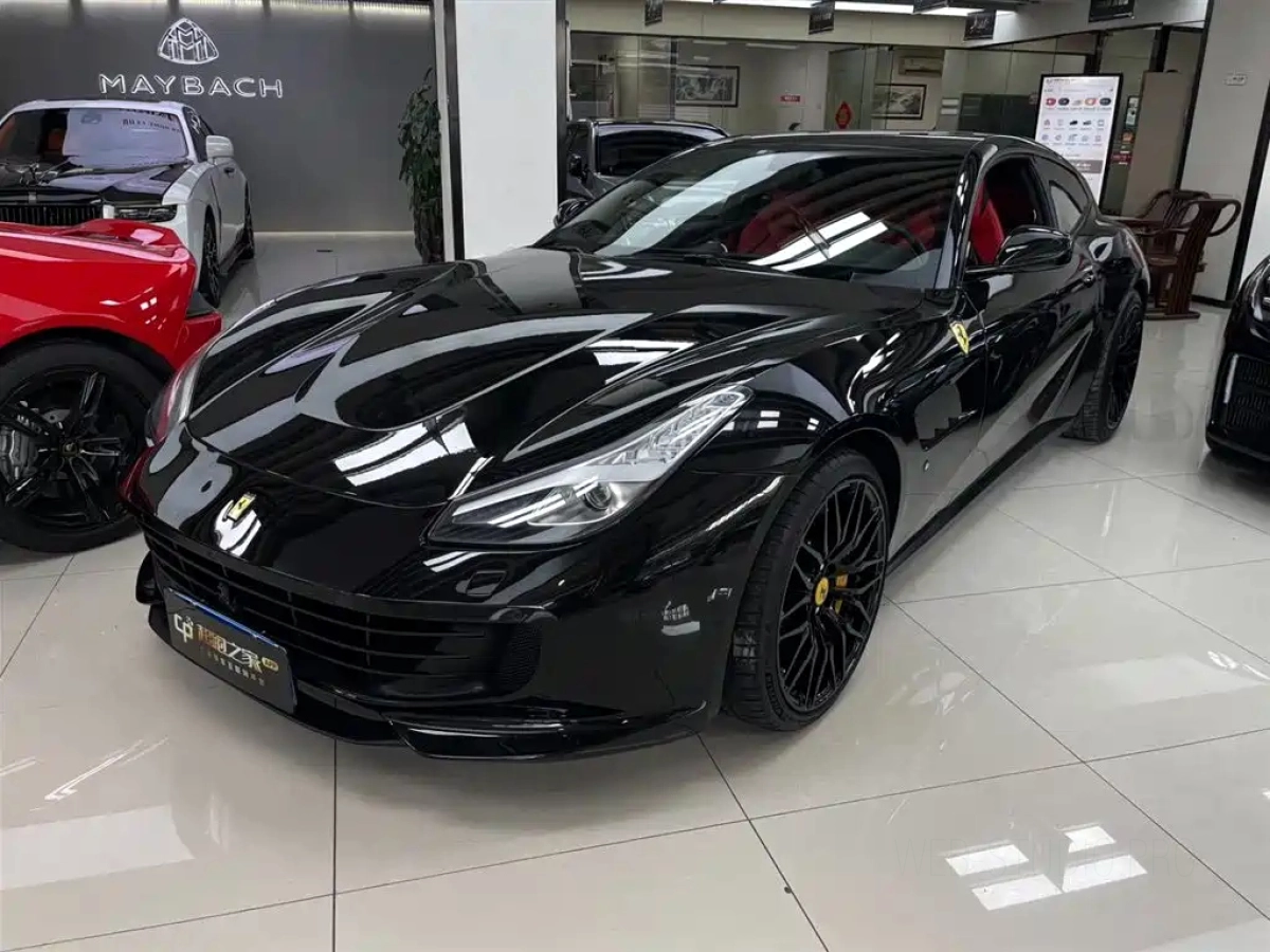 FERRARI GTC4LUSSO  2019