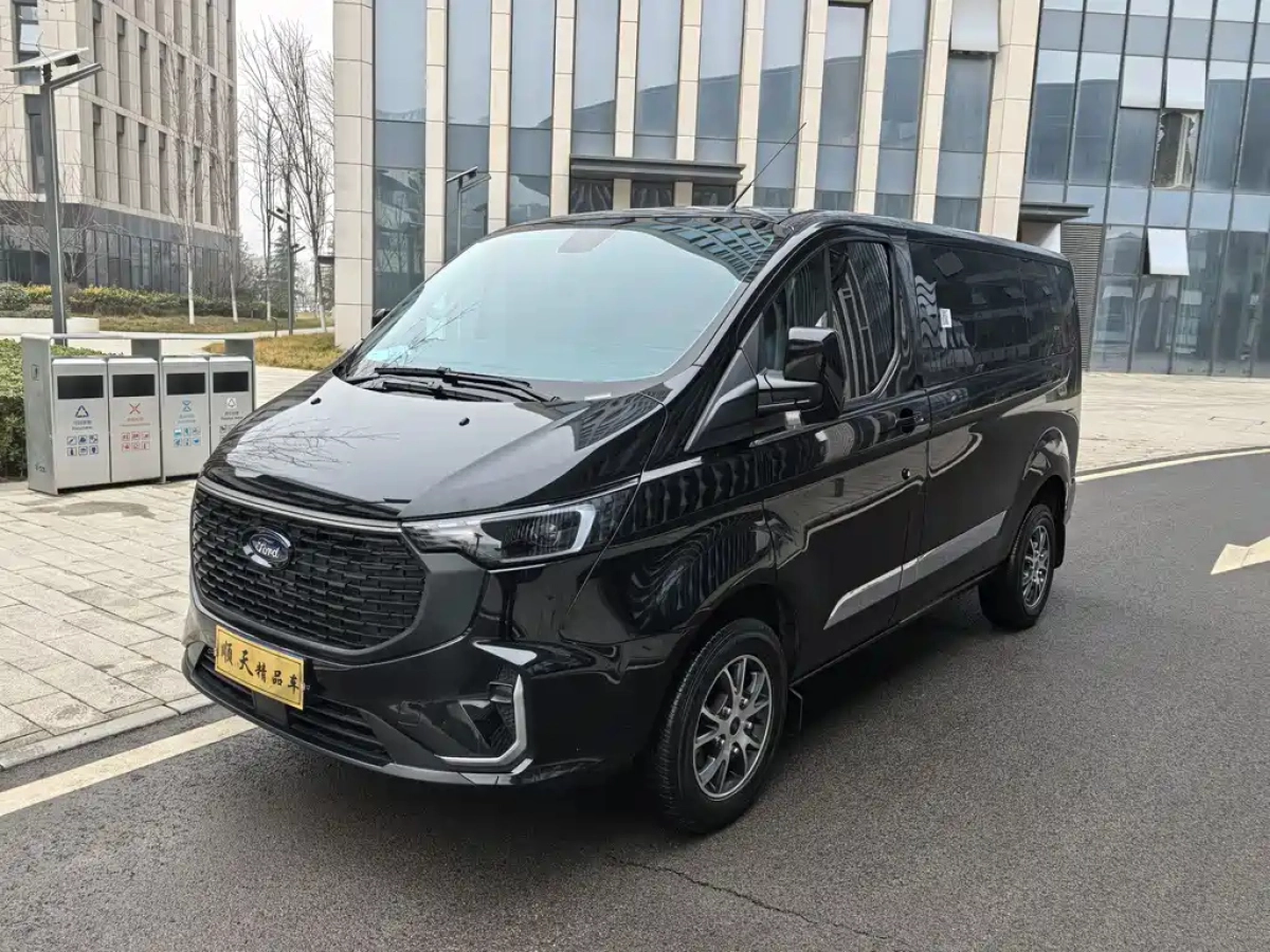 FORD TRANSIT  2023