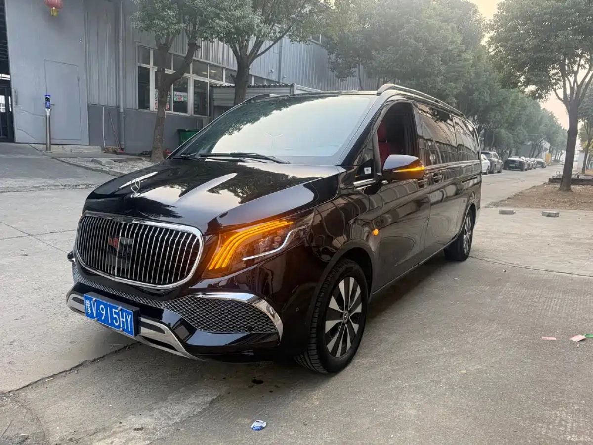 MERCEDES-BENZ VITO  2023