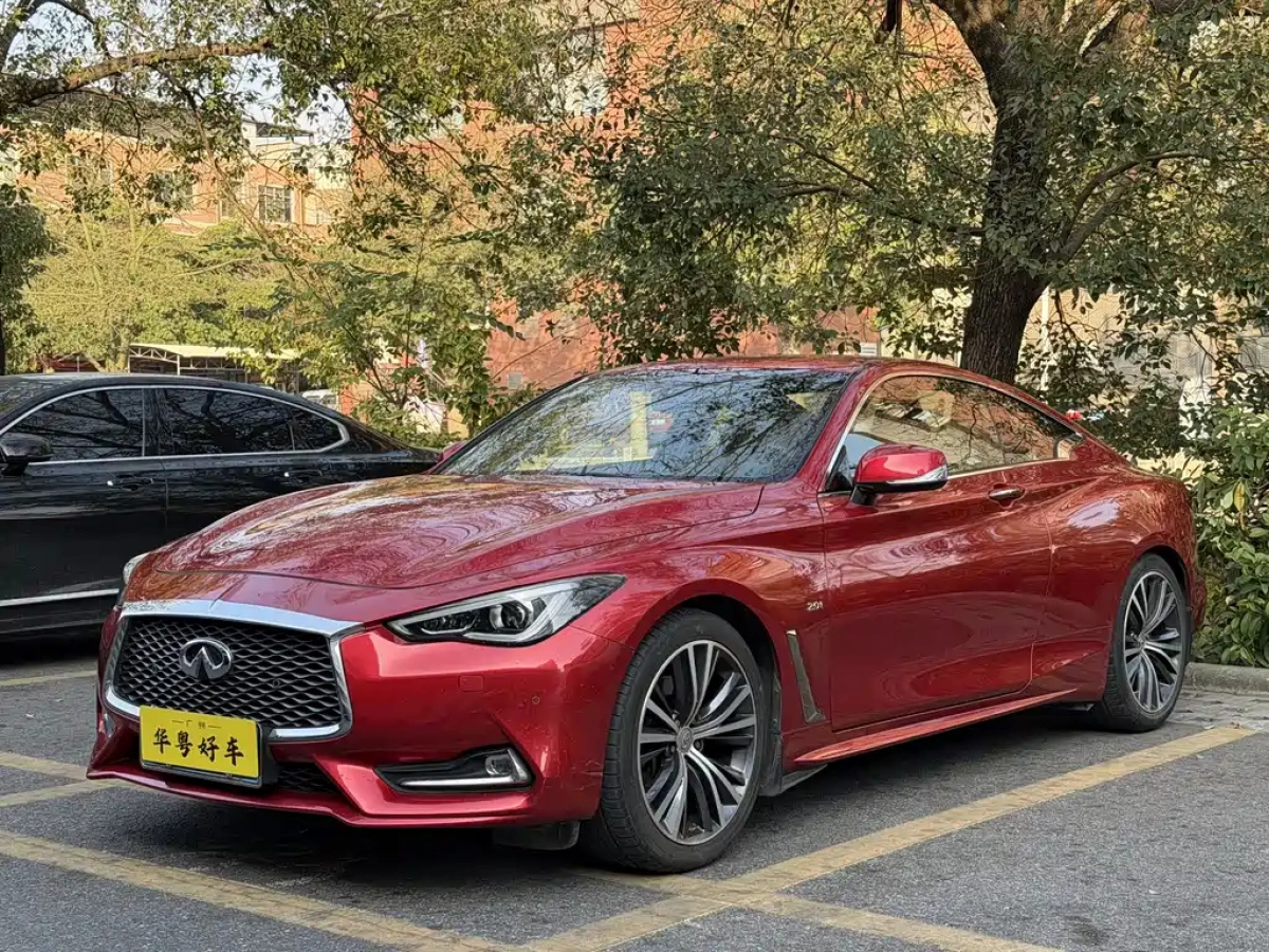 INFINITI Q60  2020