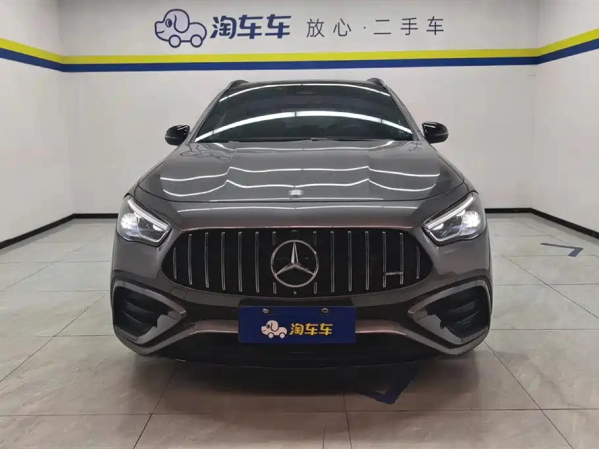 MERCEDES-BENZ GLA AMG
