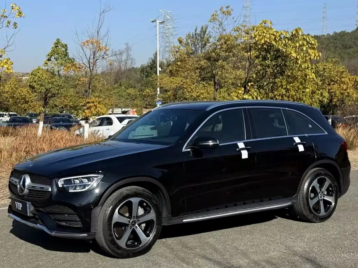 MERCEDES-BENZ GLC