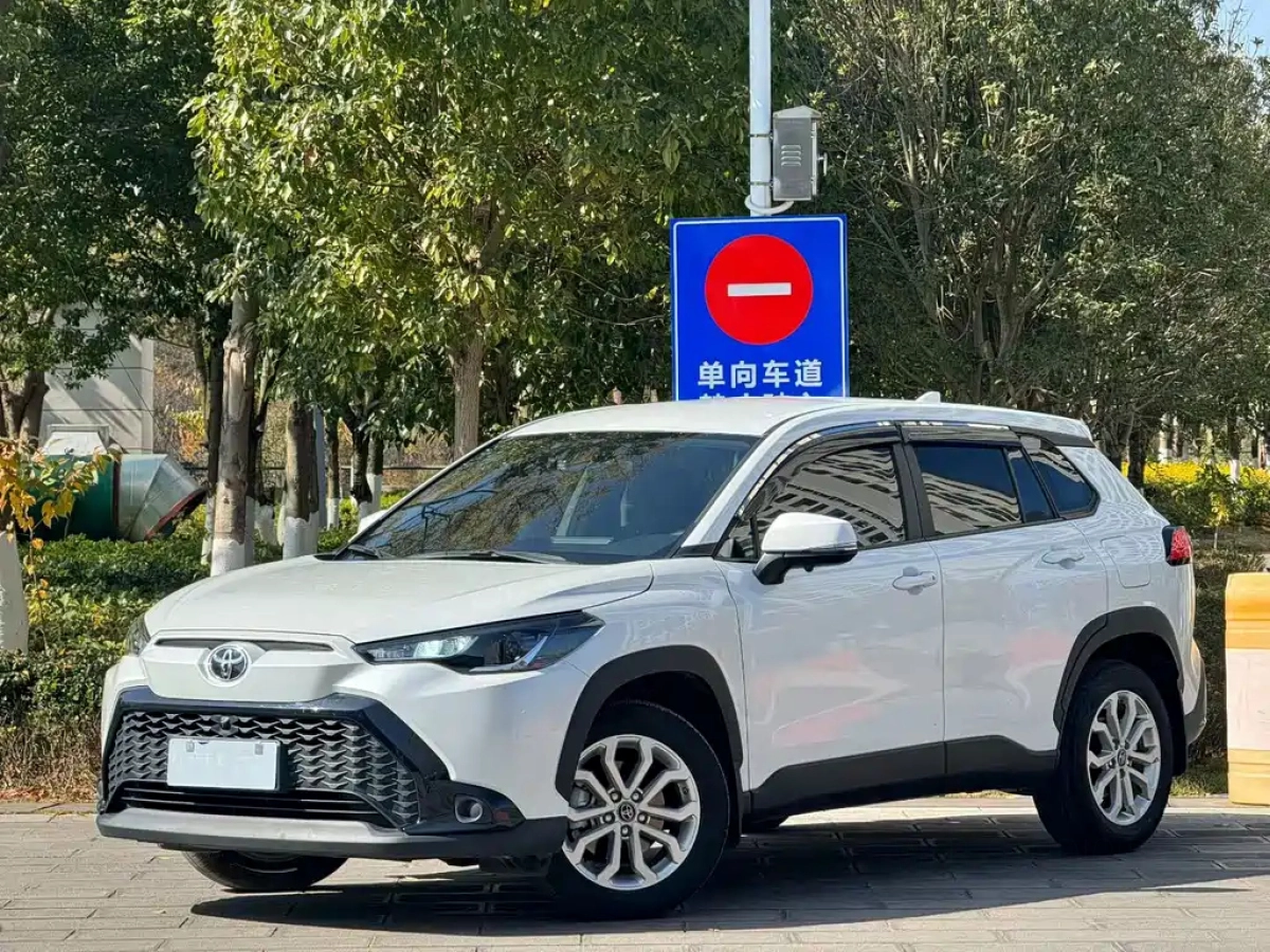 TOYOTA COROLLA CROSS