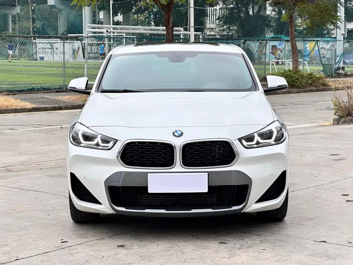 BMW X2