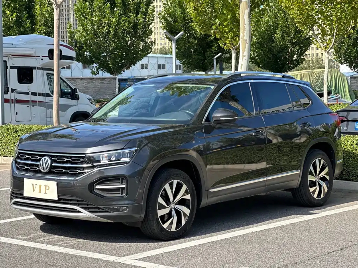 VOLKSWAGEN TAYRON