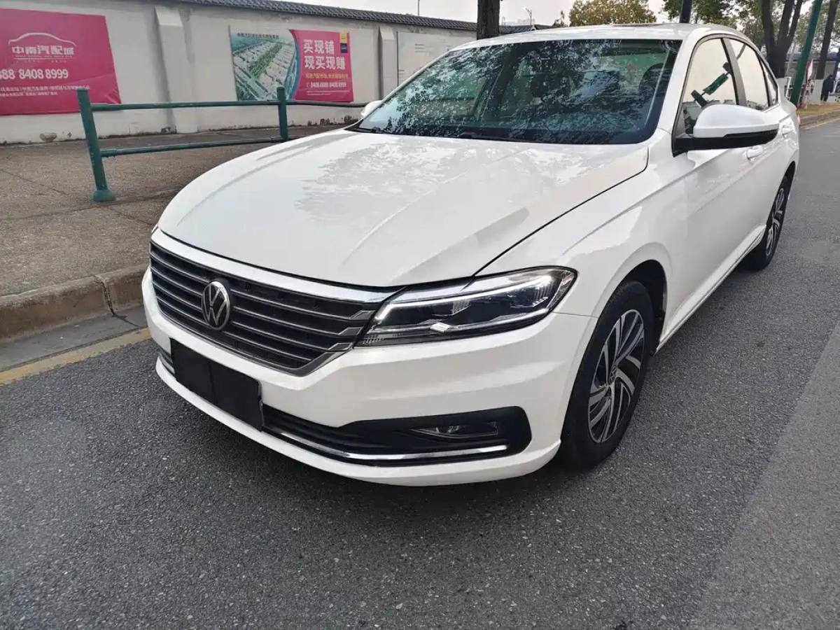 VOLKSWAGEN LAVIDA  2022