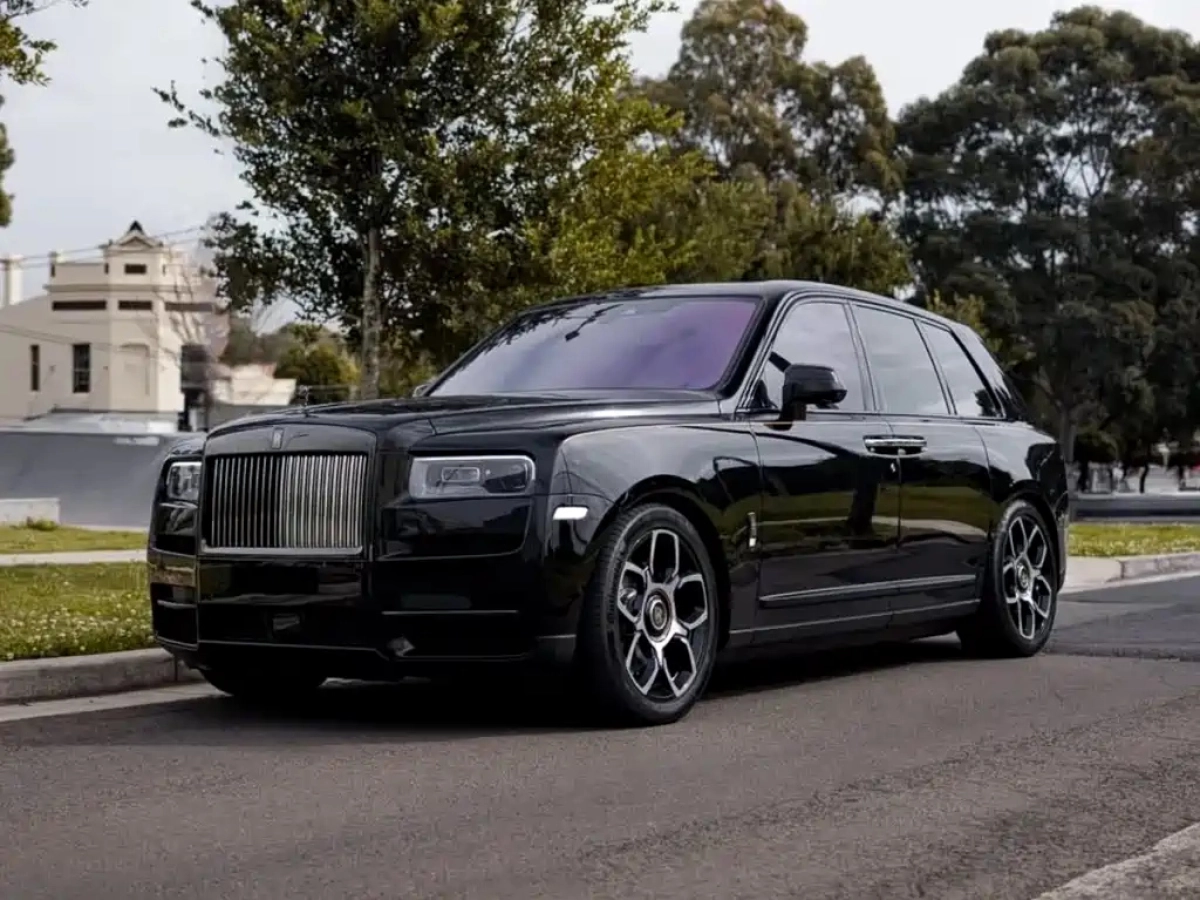 ROLLS ROYCE CULLINAN  2023