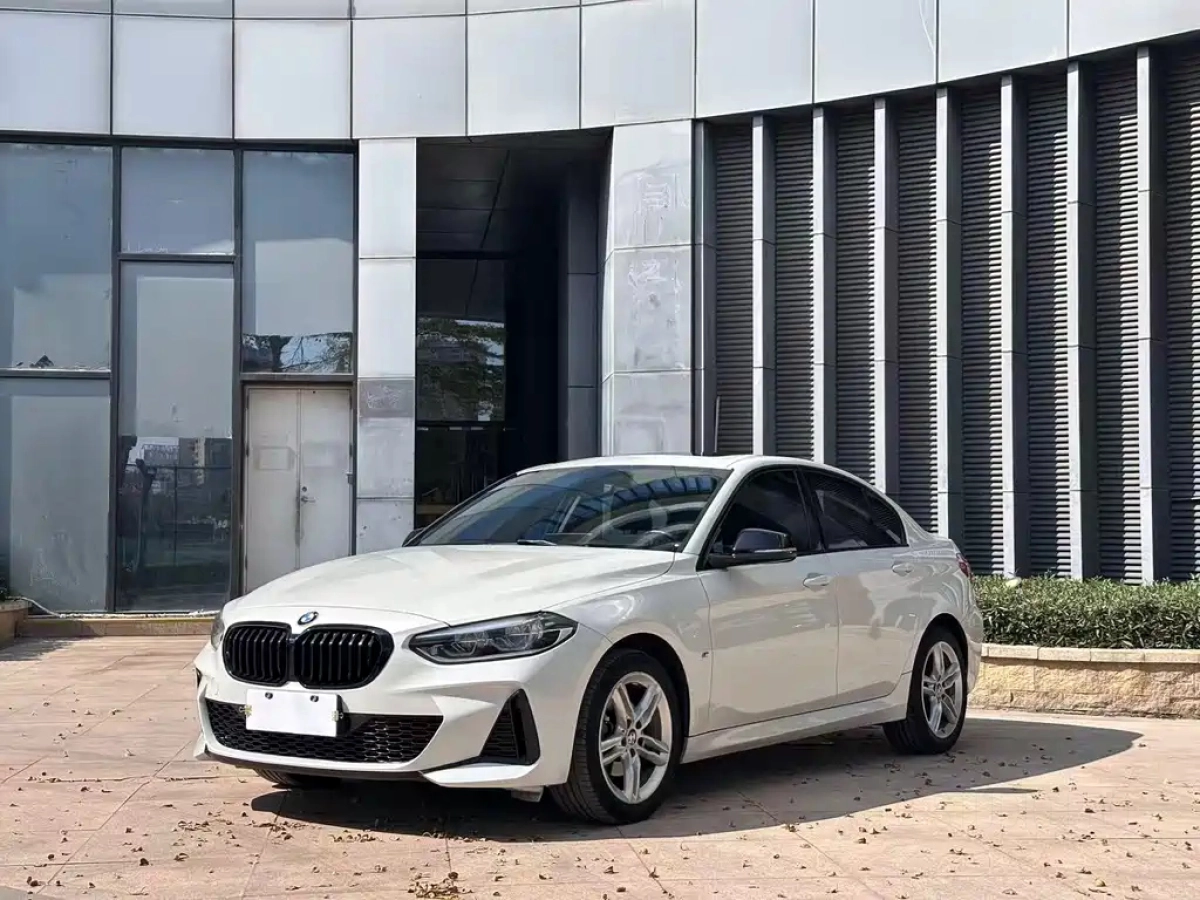 BMW 1-SERIES  2021