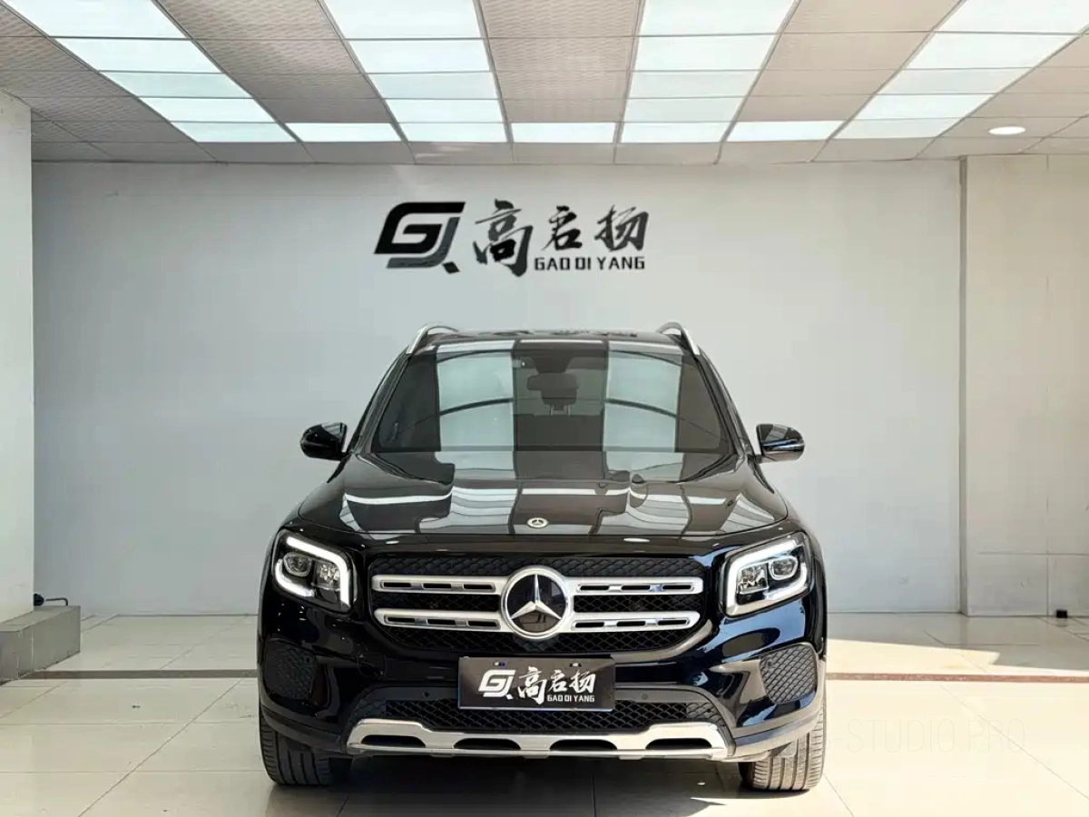 MERCEDES-BENZ GLB