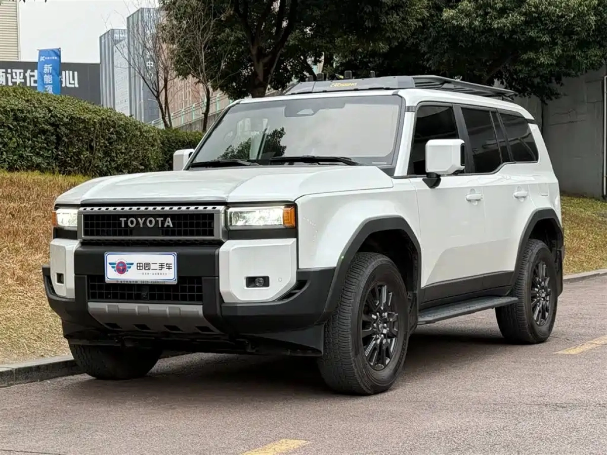 TOYOTA PRADO