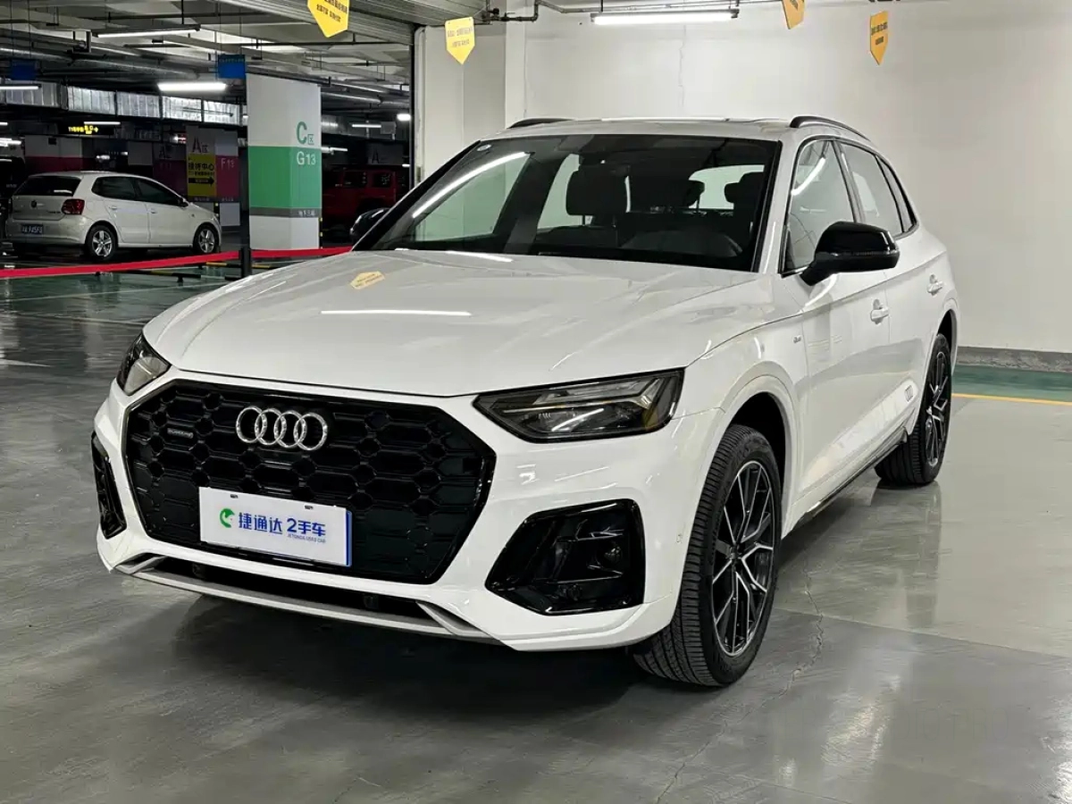 AUDI Q5L  2025