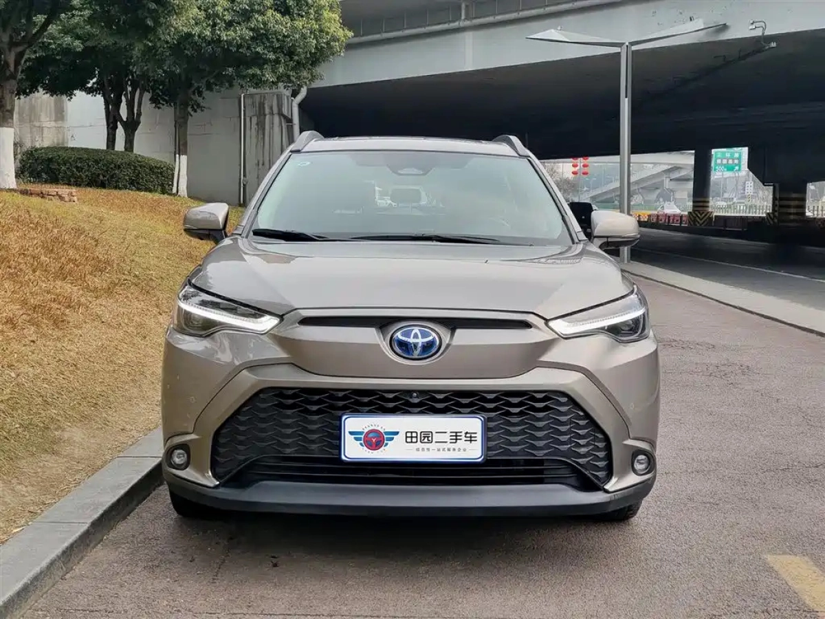 TOYOTA COROLLA CROSS