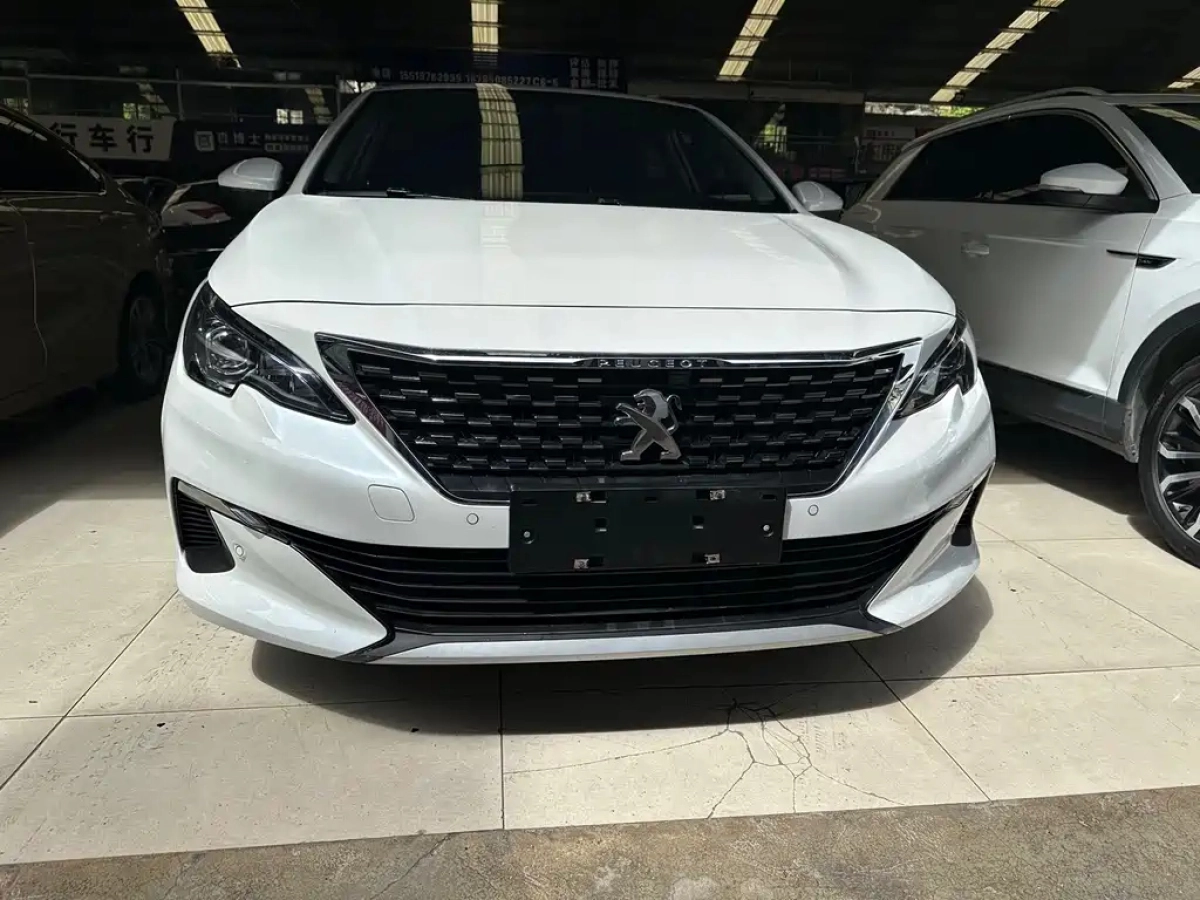 PEUGEOT 408