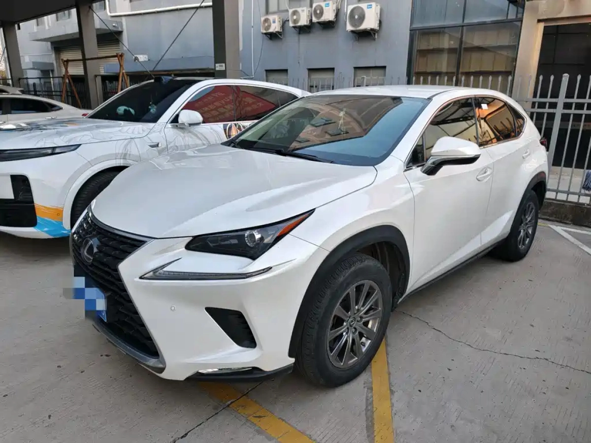 LEXUS NX