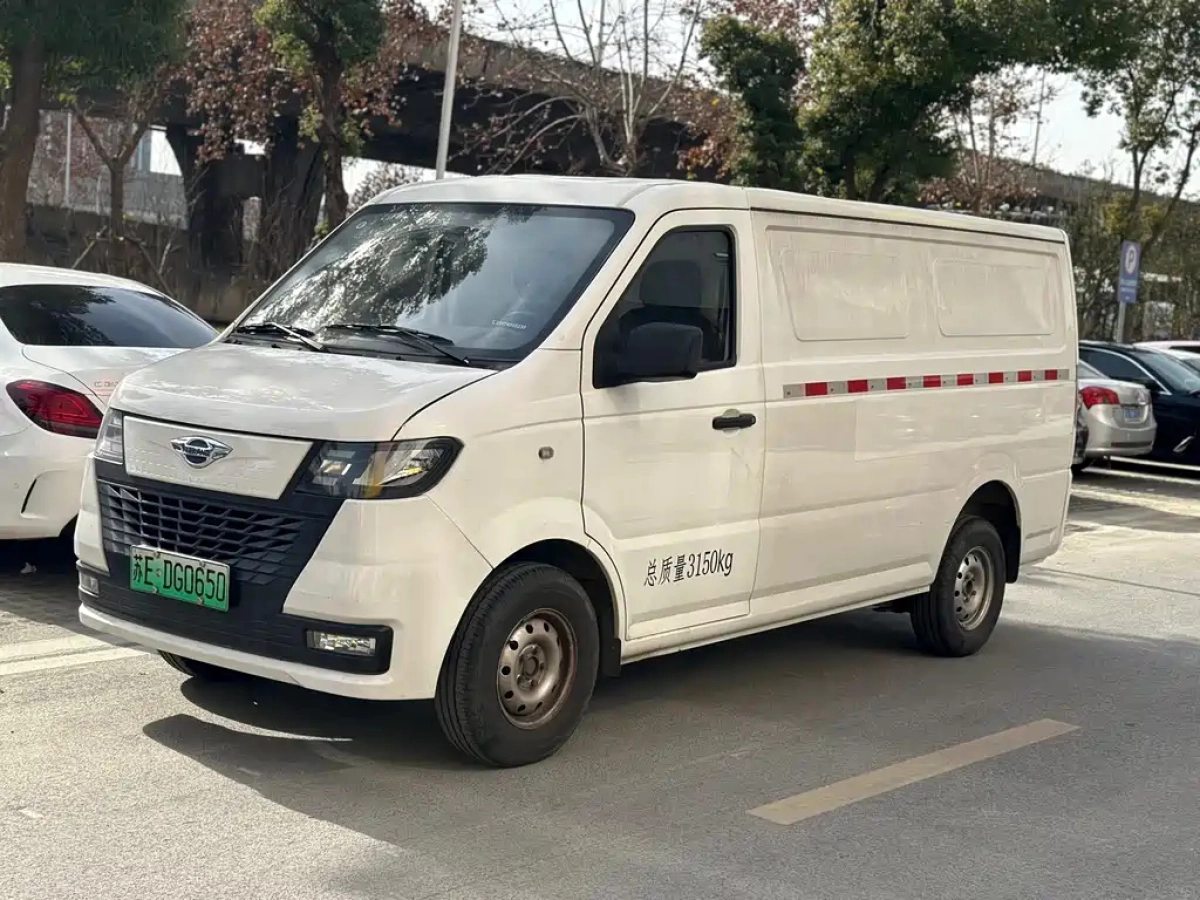 FOTON SHIDAI EV6  2024