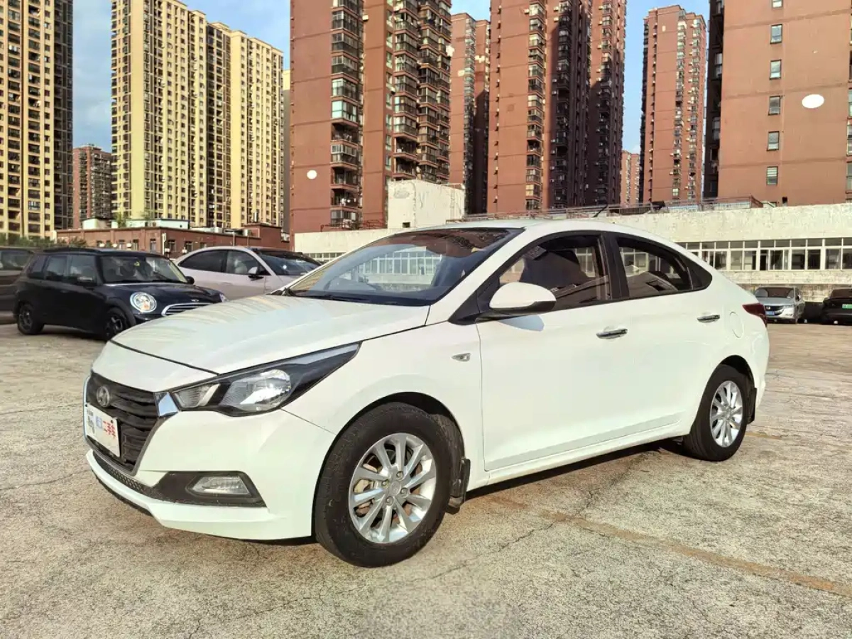HYUNDAI VERNA  2019