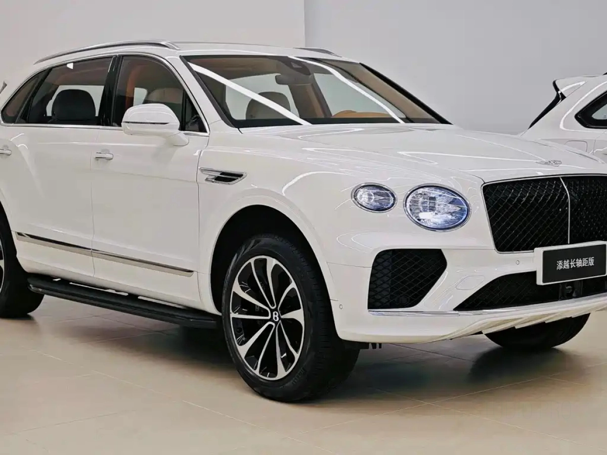 BENTLEY BENTAYGA  2025