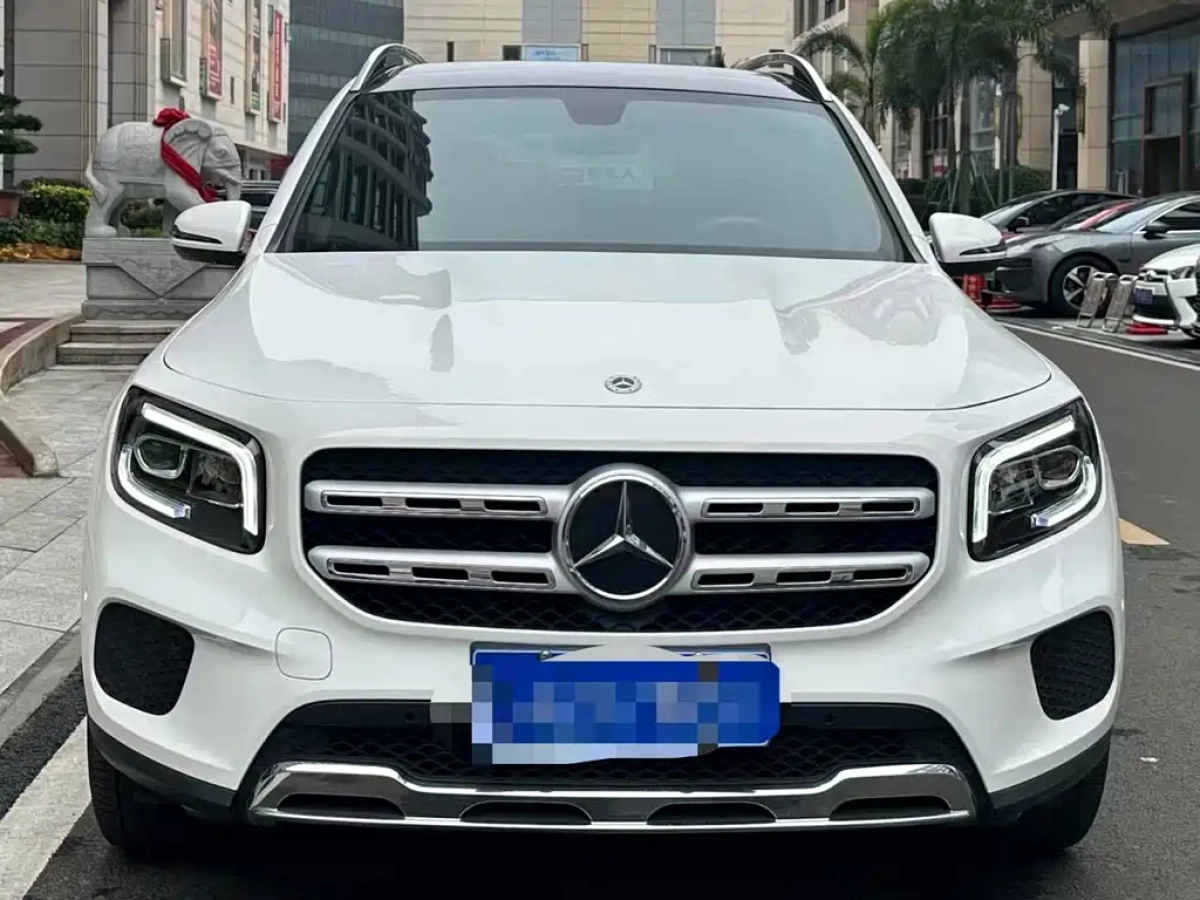 MERCEDES-BENZ GLB  2021