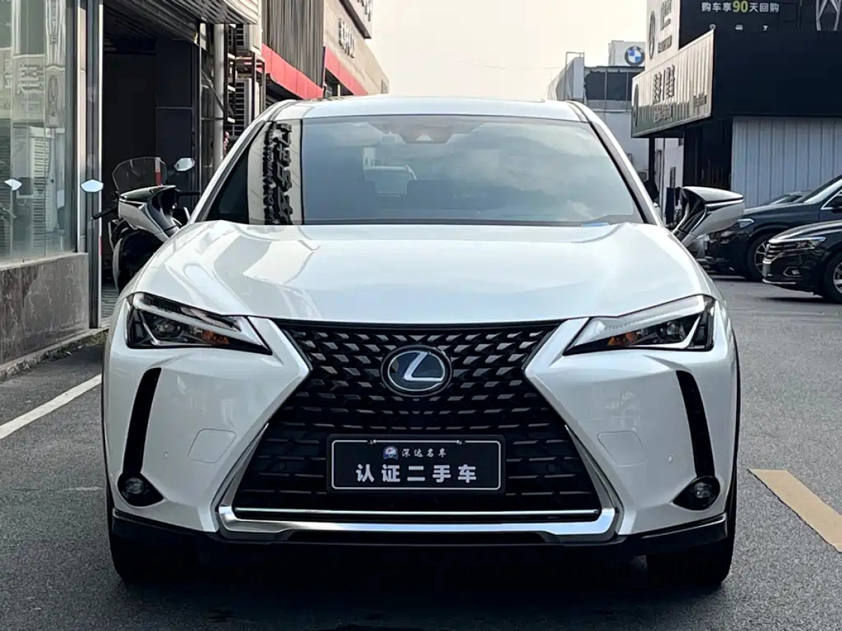 LEXUS UX