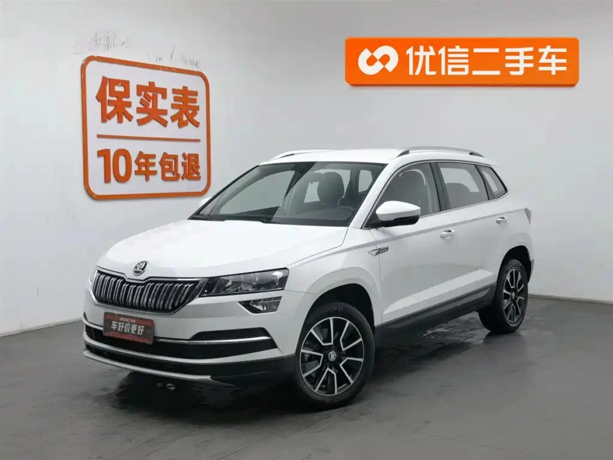 SKODA KAROQ  2021