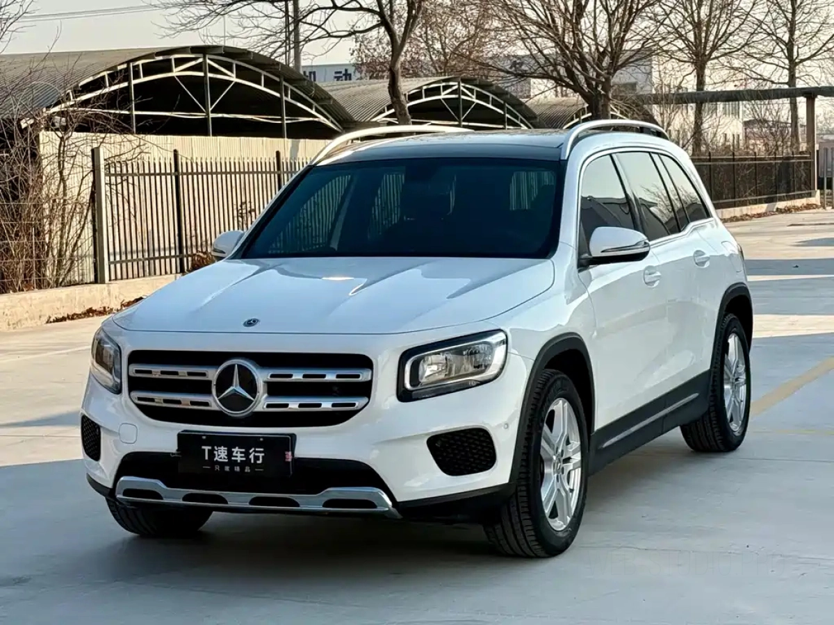 MERCEDES-BENZ GLB  2021