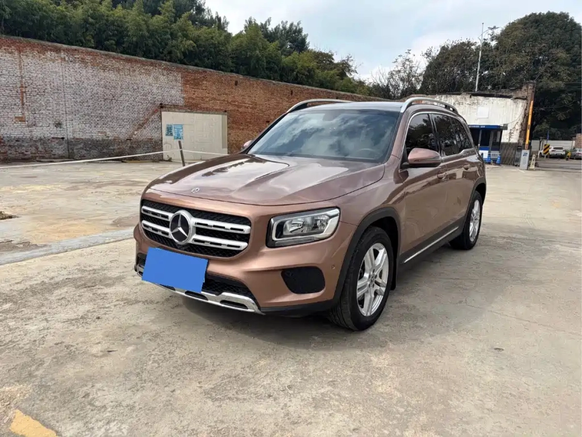MERCEDES-BENZ GLB