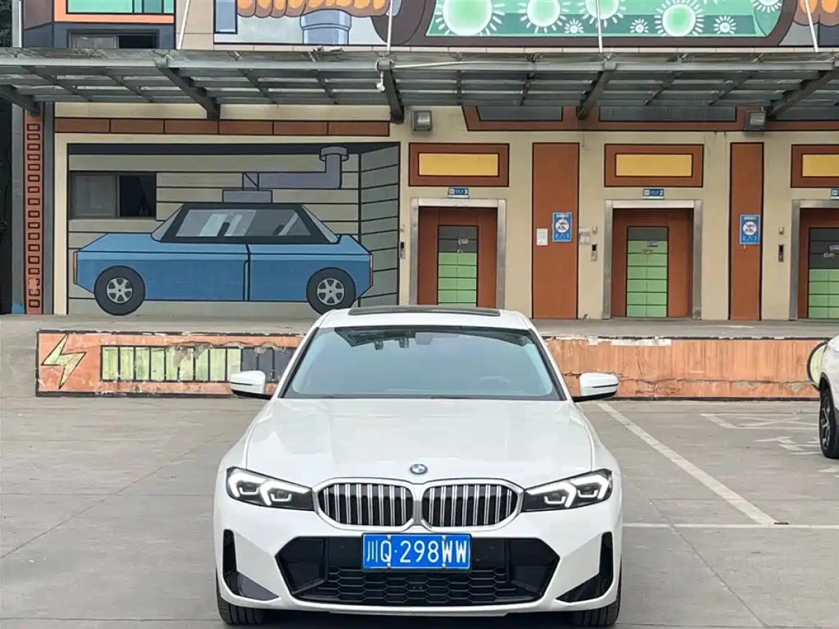 BMW 3 SERIES