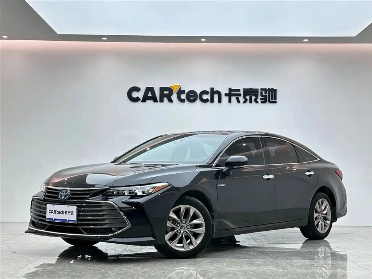 TOYOTA AVALON  2020